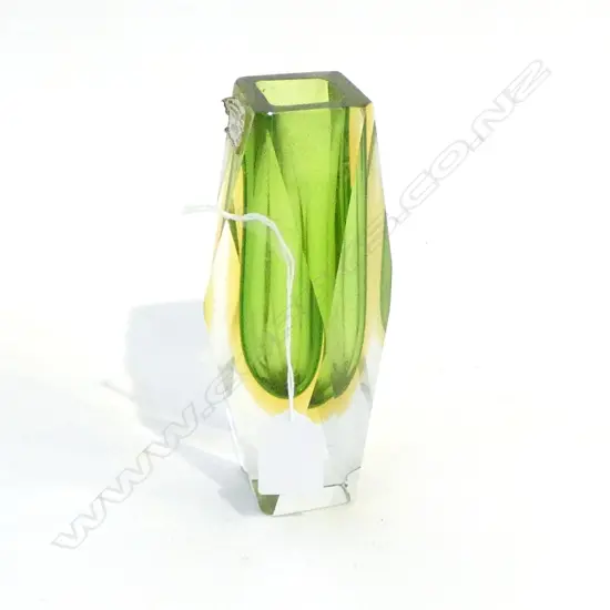 MANDRUZZATA MURANO GLASS VASE