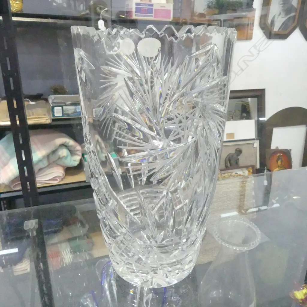 CRYSTAL VASE H.250mm Image 1++