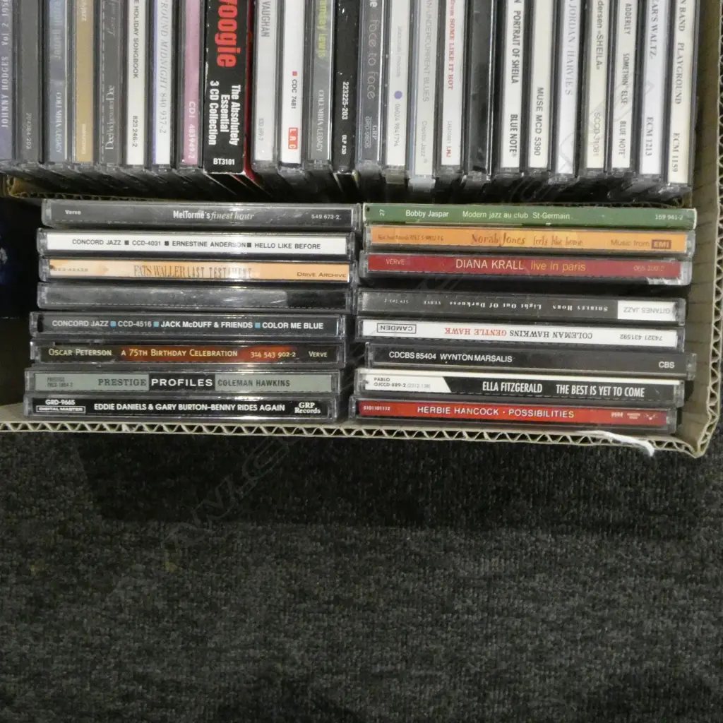 LARGE LOT OF ASST JAZZ CDS Image 1++
