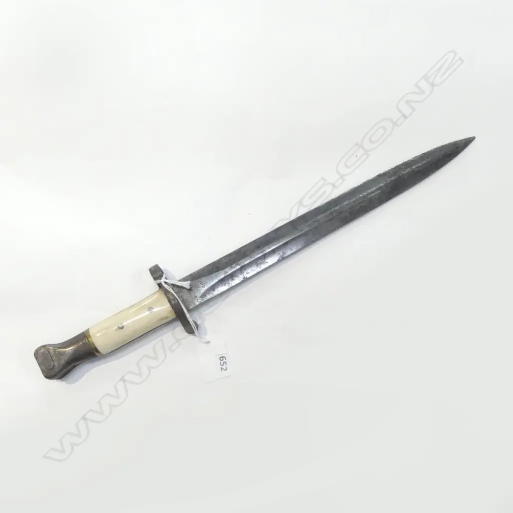 1888 LEE METFORD BAYONET ordnance marked EFD. Bone grips with brass detail. L.420mm Image 1++