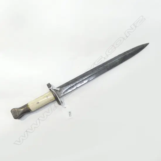 1888 LEE METFORD BAYONET ordnance marked EFD. Bone grips with brass detail. L.420mm