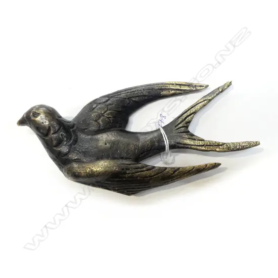 BRASS SWALLOW (BIRD) SCULPTURE in flight L.195mm