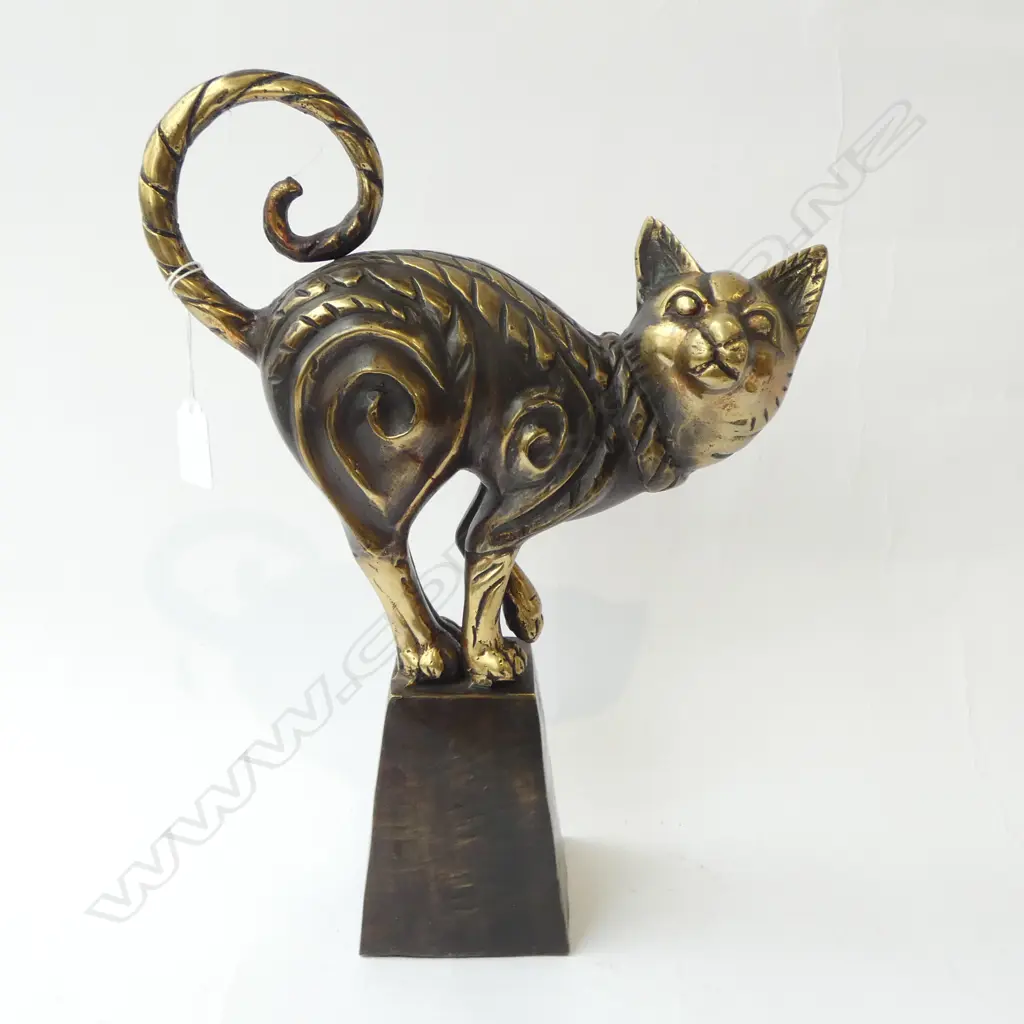 BRASS STYLISED CAT ORNAMENT H.345mm Image 1++