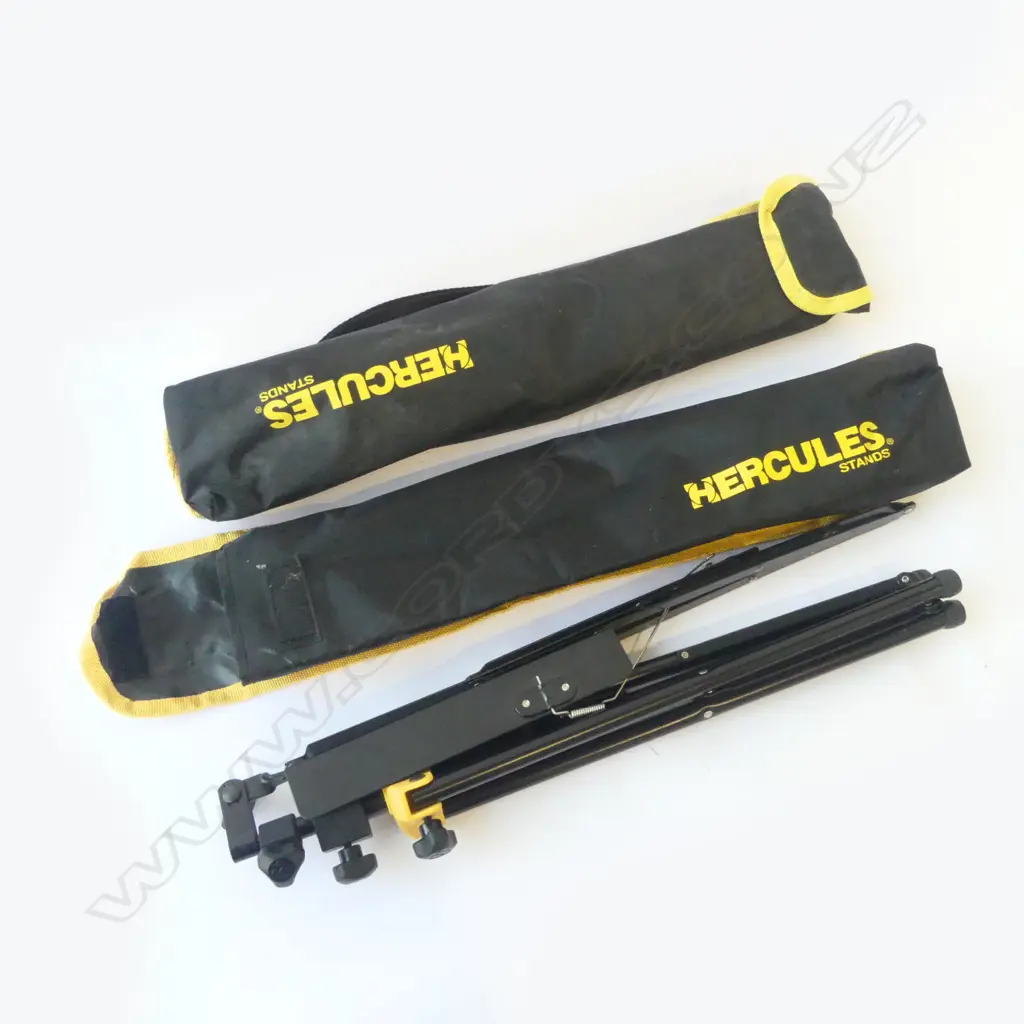 PAIR OF HERCULES MUSIC STANDS NEAR NEW IN CARRY BAGS Image 1++