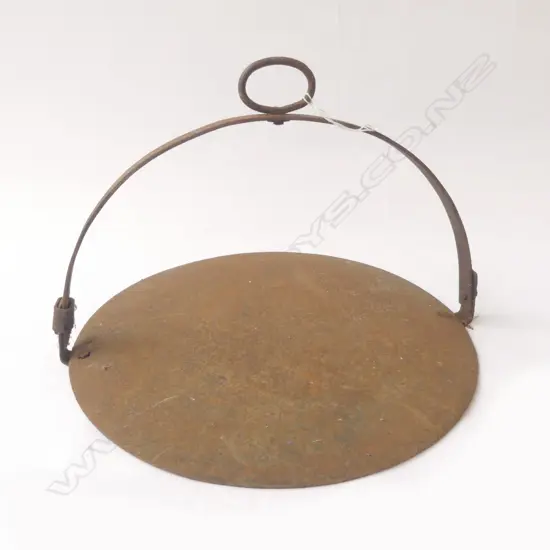 CAST IRON SKILLET