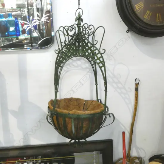 HANGING GARDEN PLANTER 