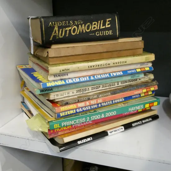 COLLECTION OF 16 SERVICE MANUALS MORORBIKES & CARS