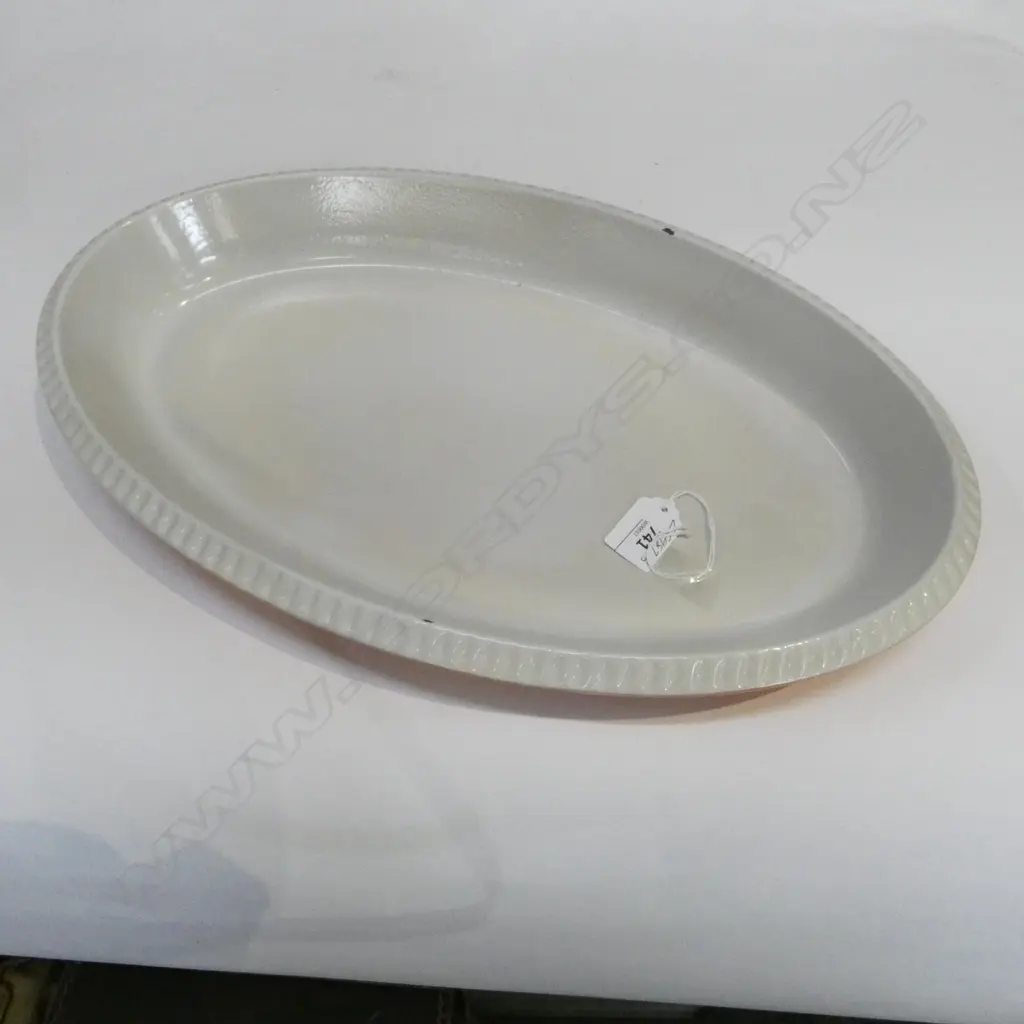 LE CREUSET SERVING DISH, L.430 x 260mm (2 sml chips) Image 1++