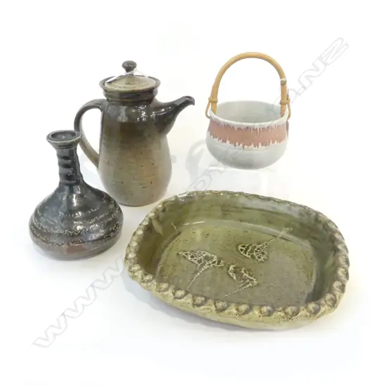 4PCS STUDIO POTTERY COFFEE POT VASE DISH & CANE HANDLED BOWL DIA120MM