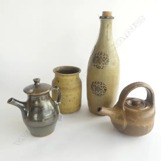 4 PCES. N.Z STUDIO POTTERY; PETER STITCHBURY, 2 DON THORNLEY & RICHARD CADNESS H.400mm