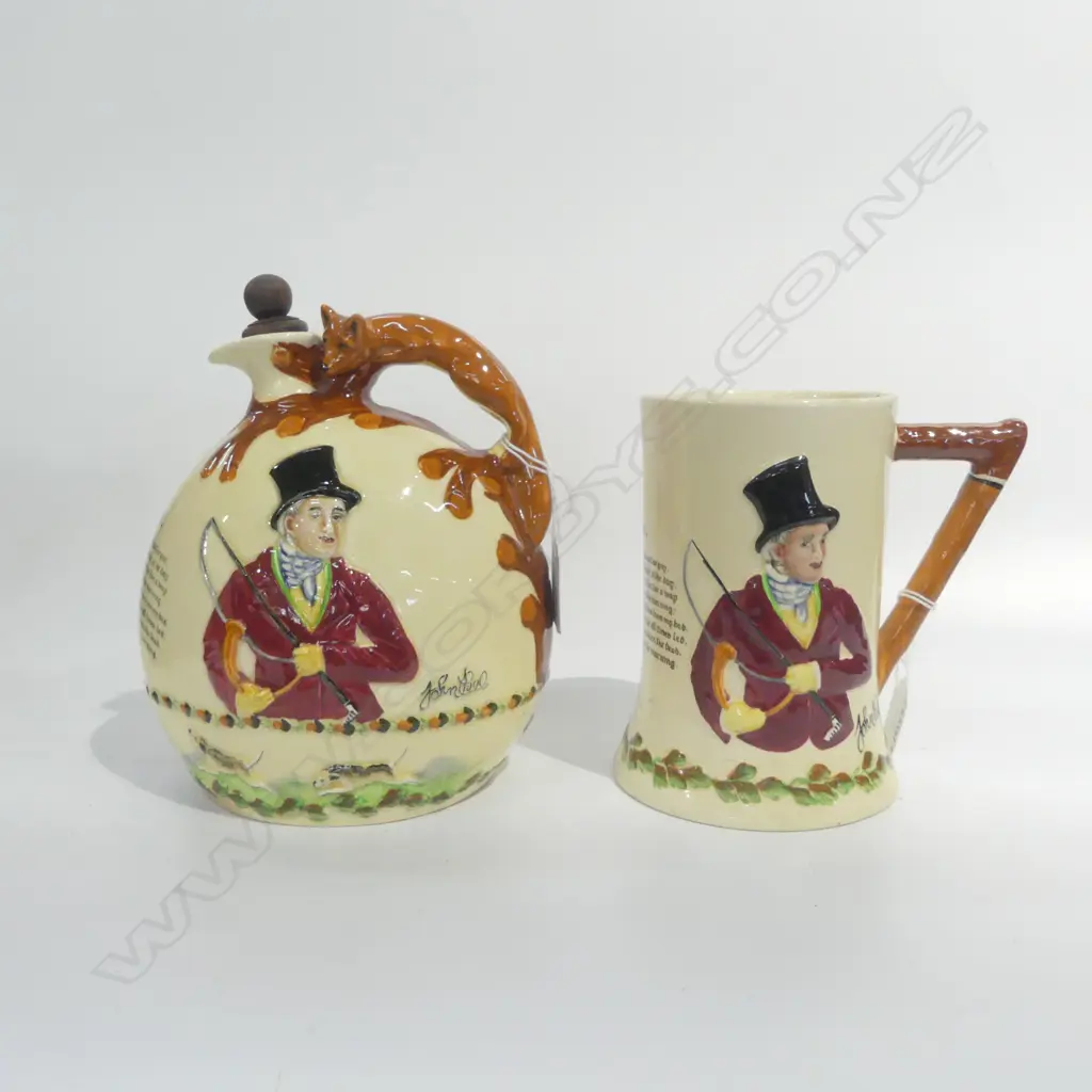 CROWN DEVON JOHN PEEL MUSICAL DECANTER H200MM & MATCHING TANKARD H160MM Image 1++