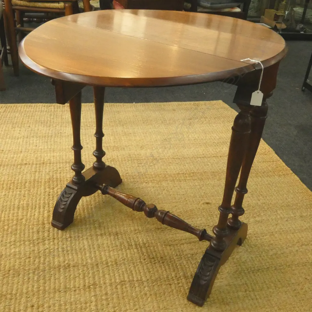 DROP LEAF SIDE TABLE 630x840x690mm Image 1++