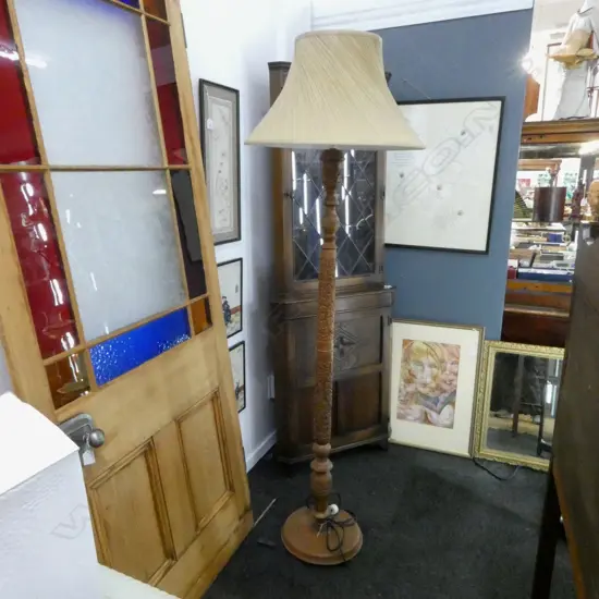 INDIAN CARVED WOOD STANDARD LAMP H,1780mm