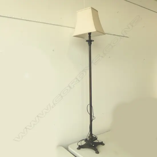 METAL STANDARD LAMP H.1510mm