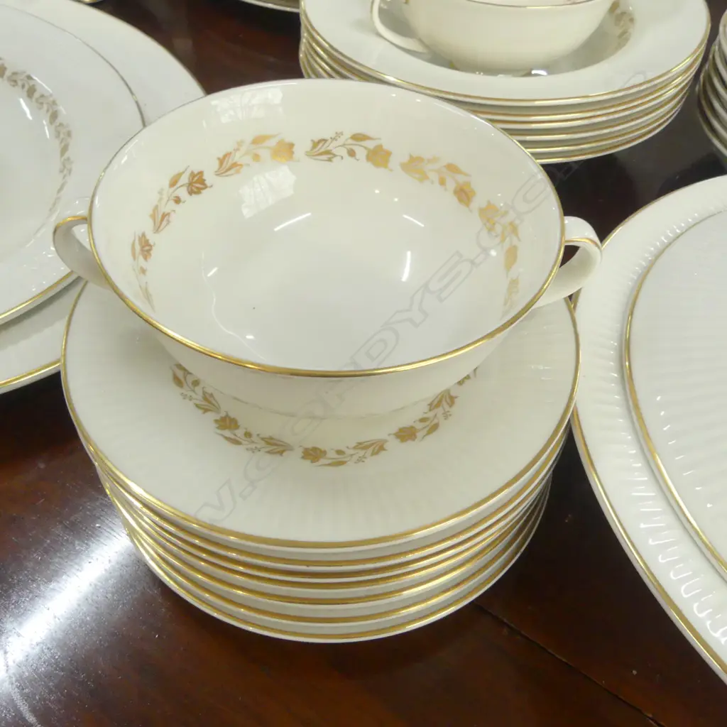 57 PCE ROYAL DOULTON 'FAIRFAX' DINNER SERVICE Image 1++