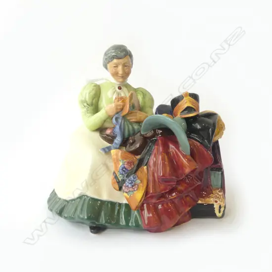 R/D FIGURINE THE WARDROBE MISTRISS H160MM