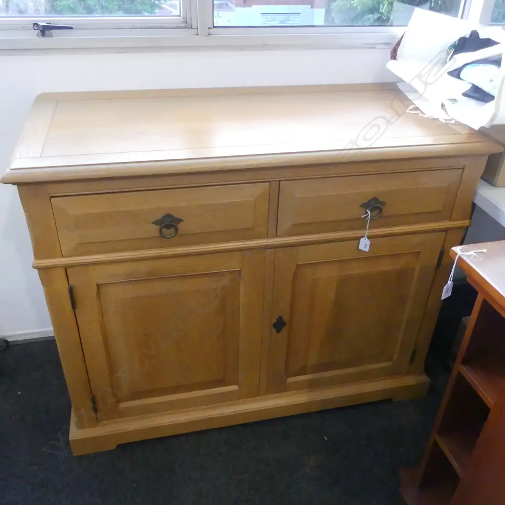 MODERN OAK SIDEBOARD 1100x520x860mm Image 1++