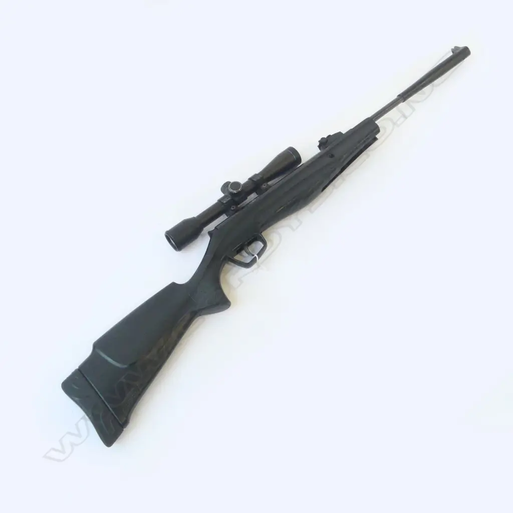 STOEGER RX5 AIR RIFLE 4x32 SCOPE Image 1++