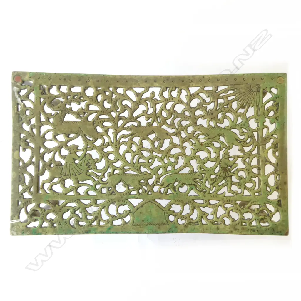 BRASS STOOL with hunting motif W.350mm Image 1++