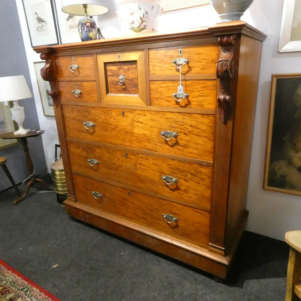 KAURI COLONIAL SCOTCH CHEST 1240x550x1260mm Image 1++