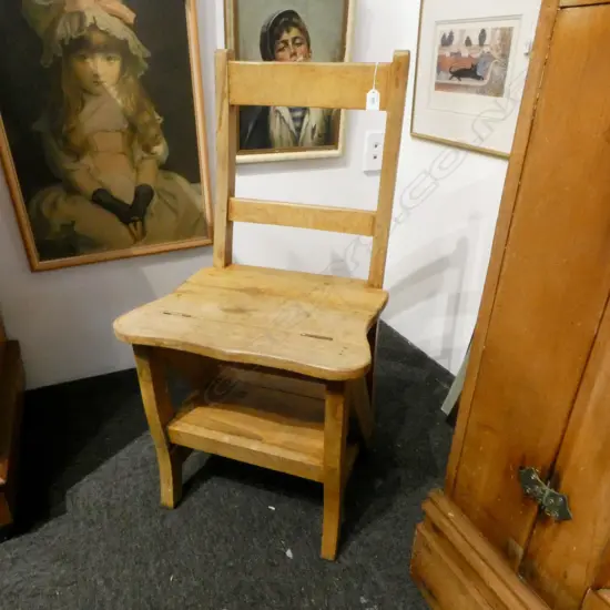 RIMU METAMORPHIC CHAIR H.850mm folds out to a stepladder