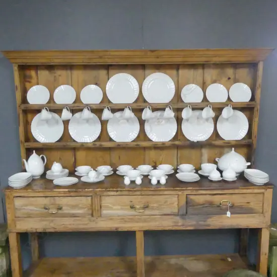 LGE HUTCHENREUTHER 'LUCINA' WHITE DINNER SERVICE a stylish set discontinued 1972. mainly 8 settings...