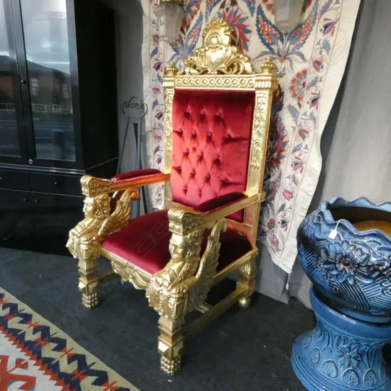 RED VELVET UPHOLSTERED & GILDED THRONE 900x780x1740mm