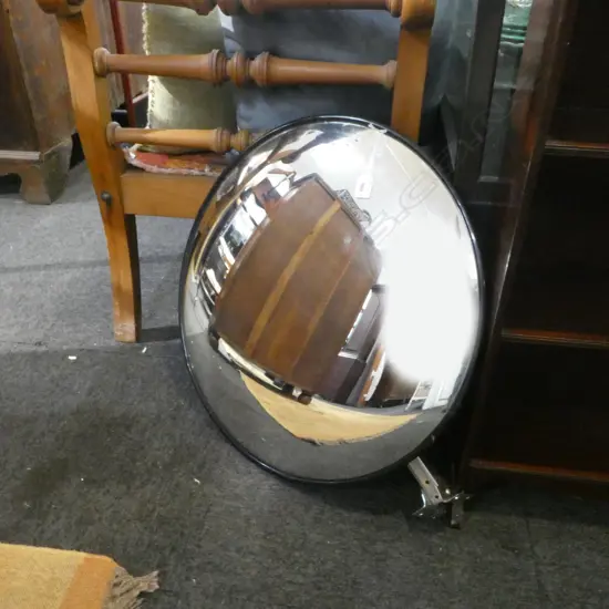 LARGE CONVEX SECURITY MIRROR gives wide angle Dia.600mm. With mounting bracket