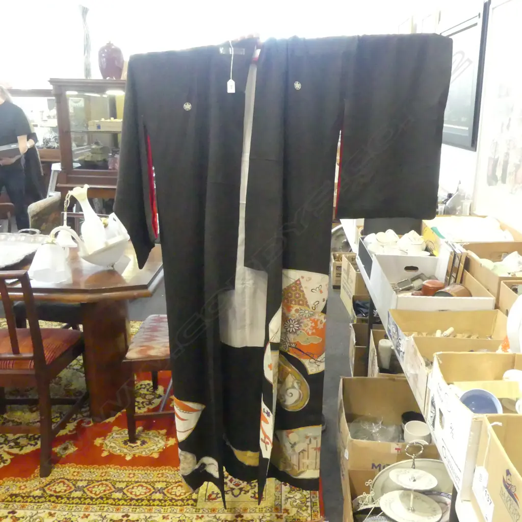 VINTAGE JAPANESE KIMONO Image 1++