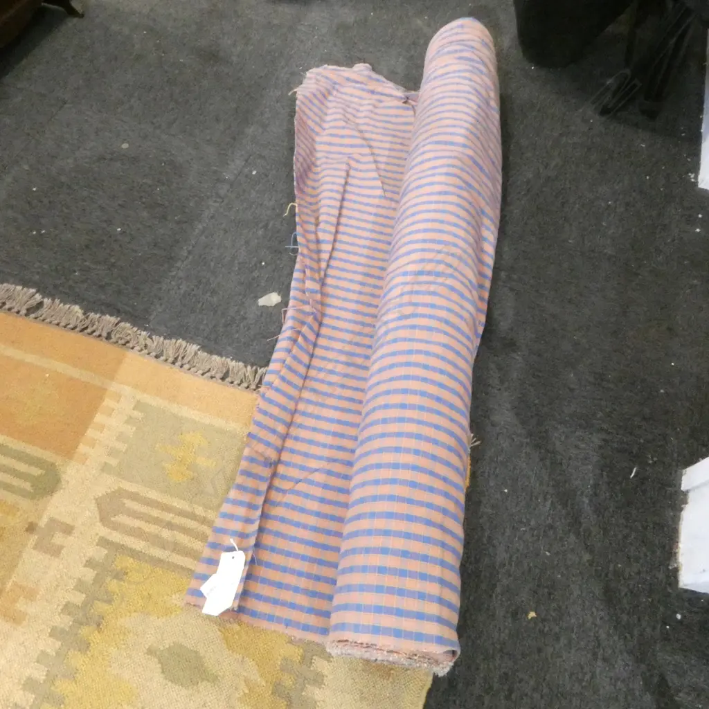 FABRIC BOLT; SIENNA WINDOW, BLUE AND TERRACOTTA CHECK, COTTON, 25 METERS Image 1++