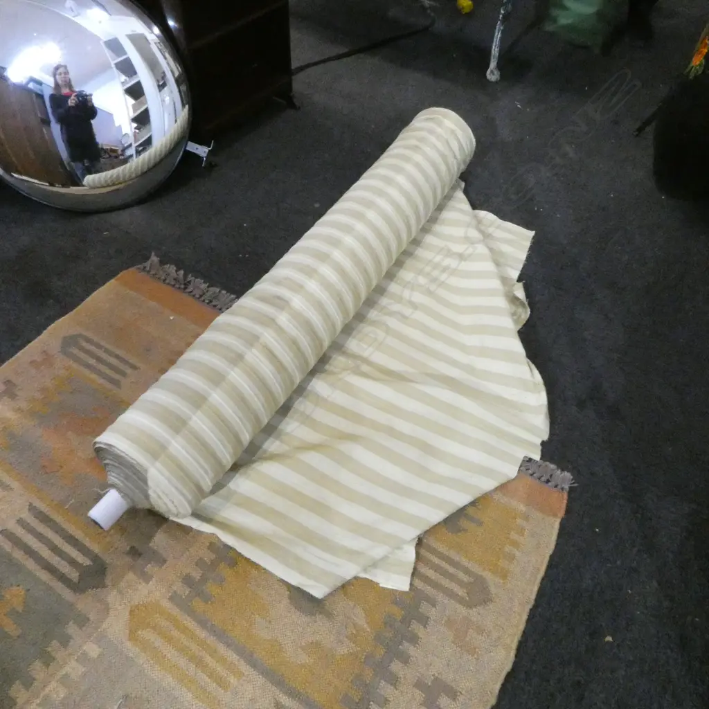 FABRIC BOLT; TUSSOCK STRIPE, TEXTURED COTTON, 30 METERS  Image 1++