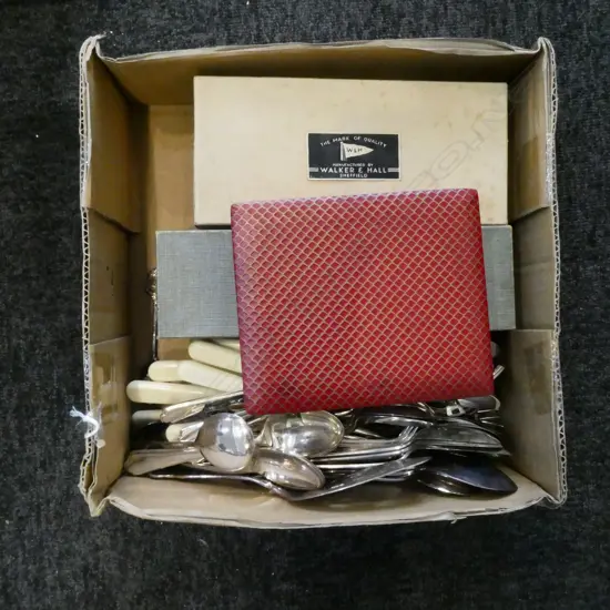 BOX OF EP CUTLERY WHITE HANDLED KNIVES ETC