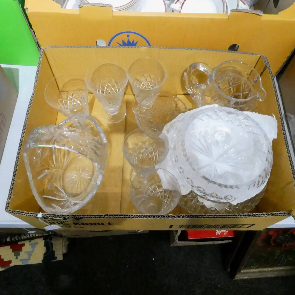 BOX LOT CRYSTAL BOWLS JUG BASKET & GLASSES Image 1++