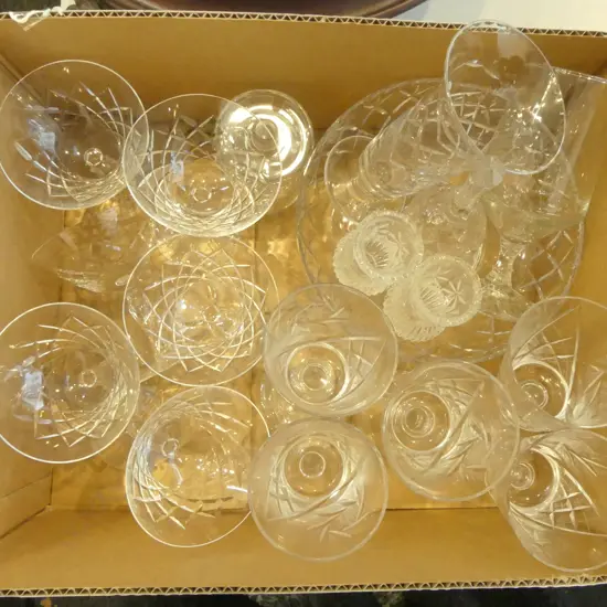 BOX OF MIXED CRYSTAL BOWL GLASSES VASES ETC