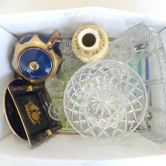 BOX LOT CRYSTAL GLASS & BLUE CHINA