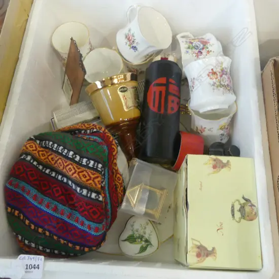 TRAY LOT HAMMERSLY C/SS WORCESTER CAKE PLATE MINTURE CLOCK ETC