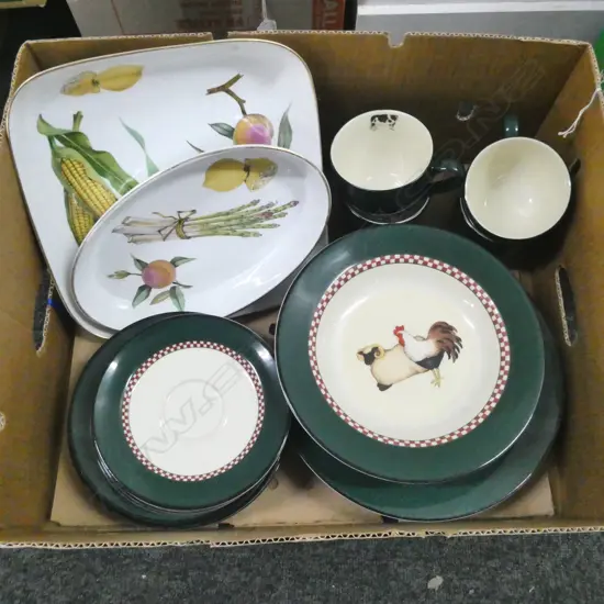 2 PCS R/WORCESTER TABLE WARE & HENRY & CO FARM ANIMALS CROCKERY