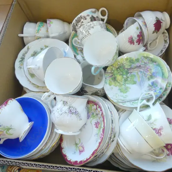 BOX OF MIXED CSPS ETC