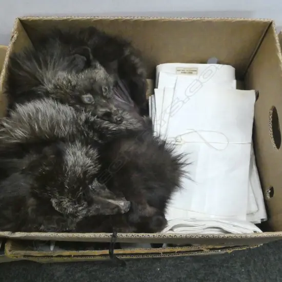 2 FUR STOLES + ASST. DOUBLE DAMASKE LINEN 