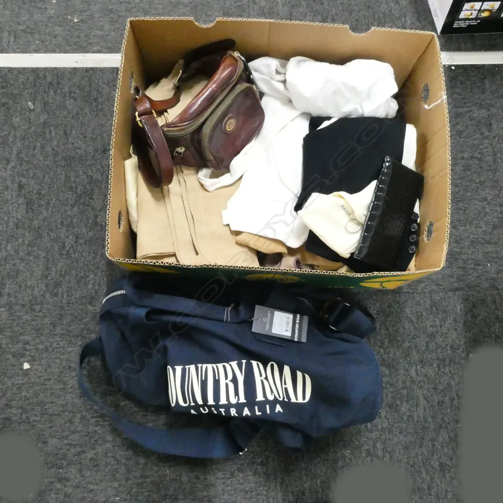 ASST. VINTAGE CLOTHES, NEW COUNTRY ROAD BAG, WALLET, LEATHER BUM BAG Image 1++