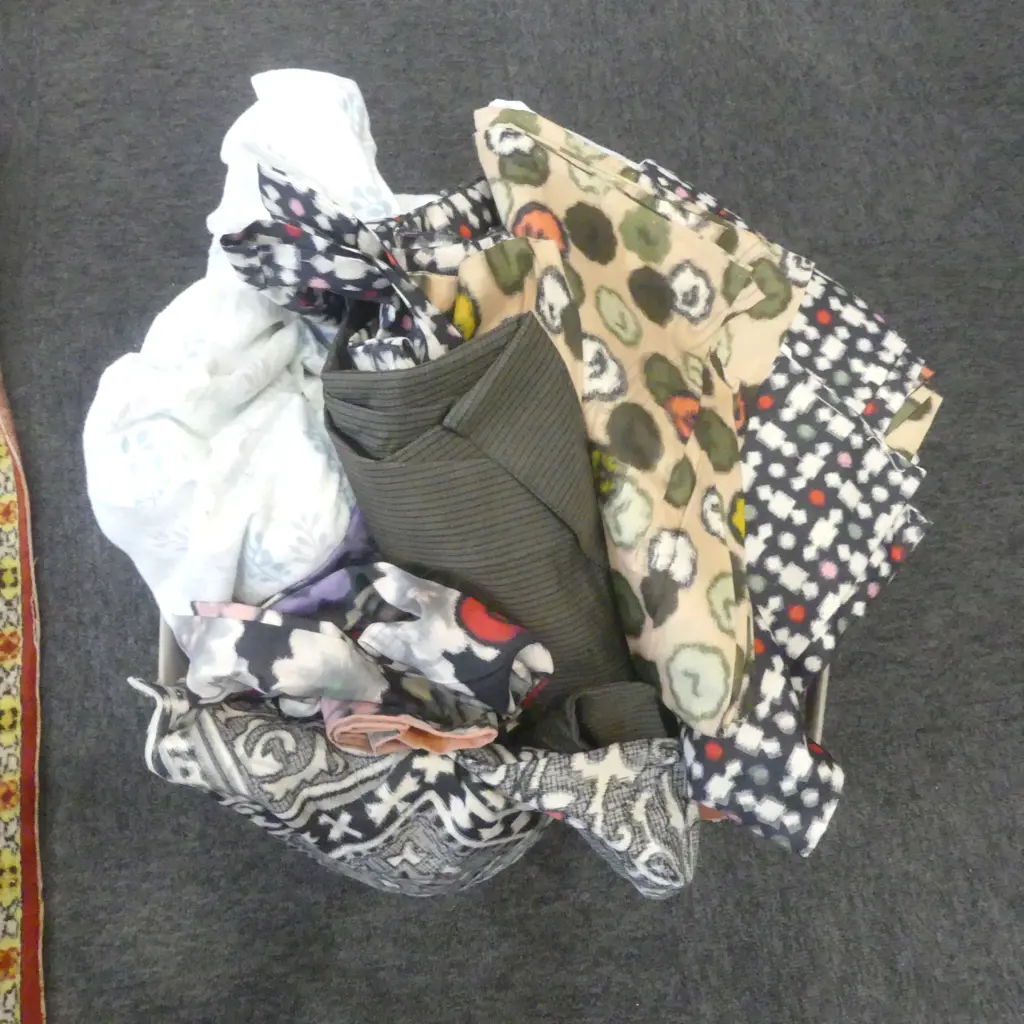 ASST. JAPANESE GARMENTS & FABRICS Image 1++