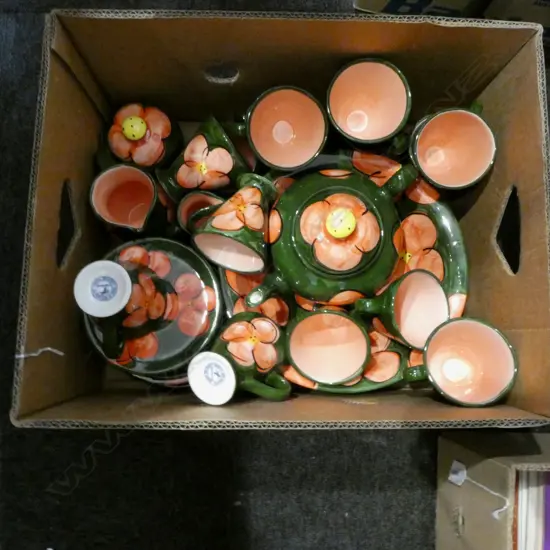 CHRISTINE HARRIS HAND PAINTED TEA SET, 12 CUPS, M/S, SANDWHICH PLATE, LRG BOWL