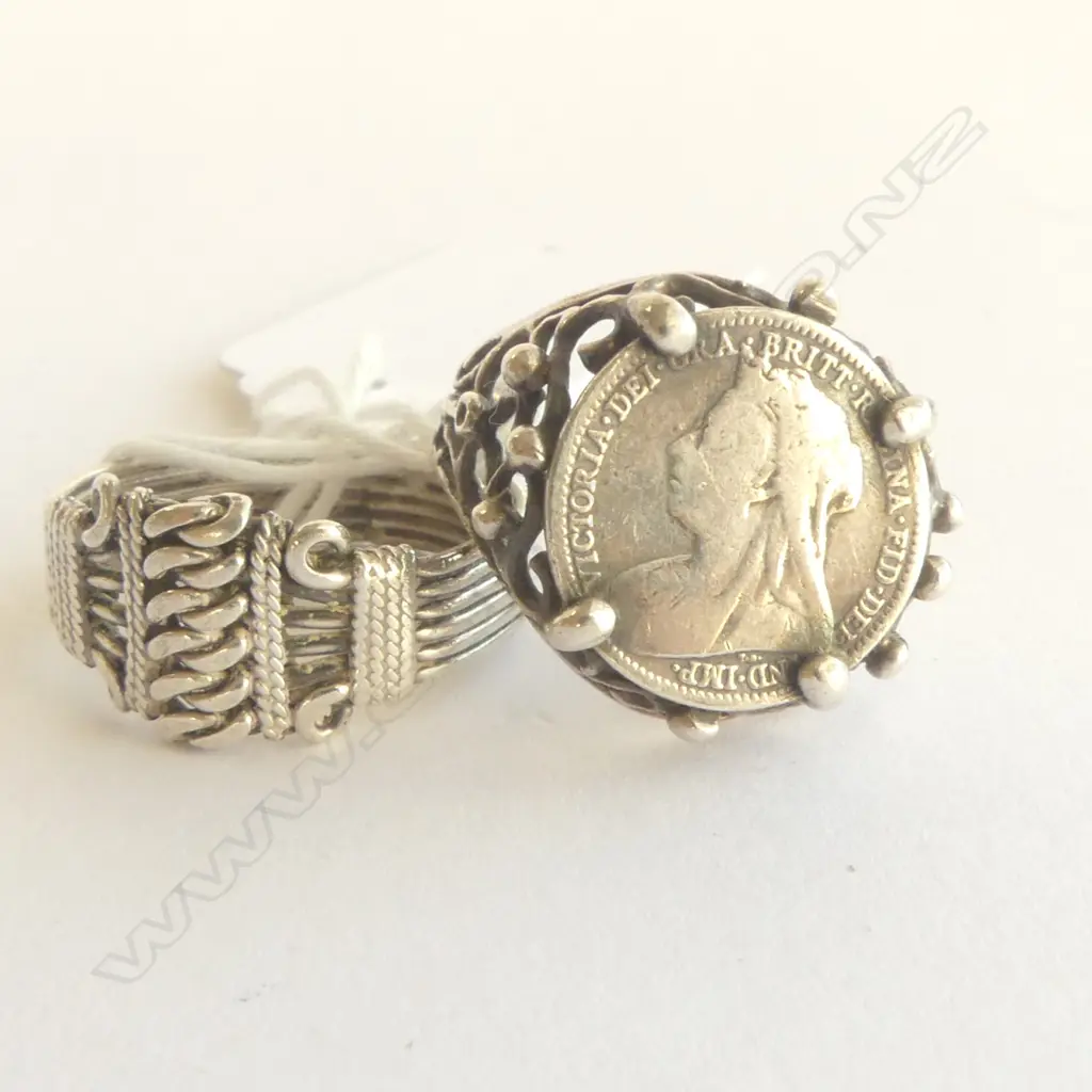 2 SILVER RINGS; VINTAGE w VICTORIAN 1893 COIN, 5.4gm & ETHNIC SILVER 3.73gm SIZE M & Q Image 1++