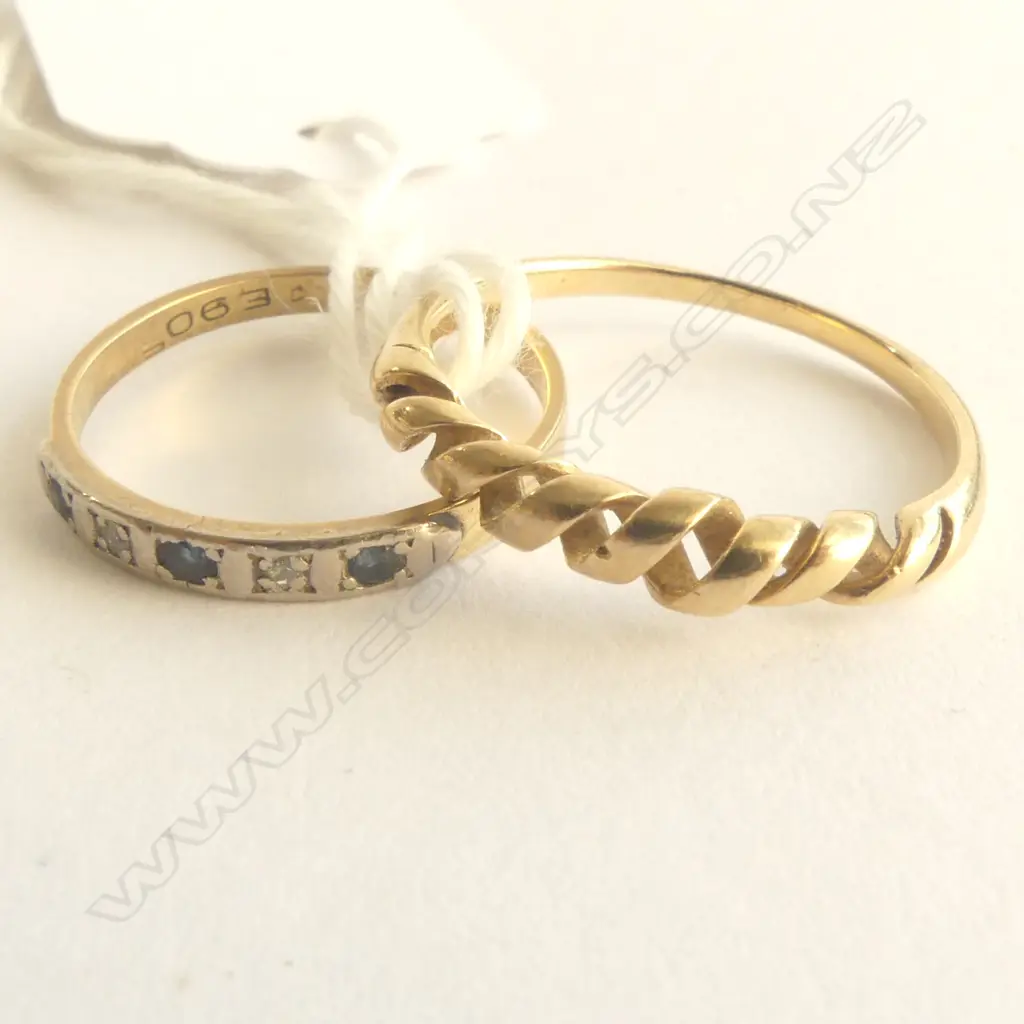 2 GOLD RINGS 2.8GMS SIZE N & P Image 1++