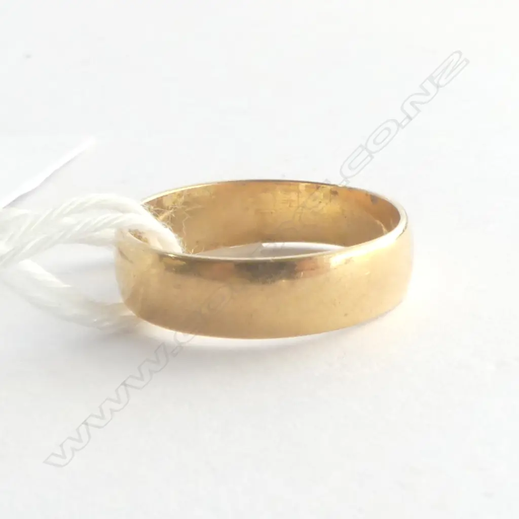18CT GOLD WEDDER 2.9 GMS SIZE M Image 1++
