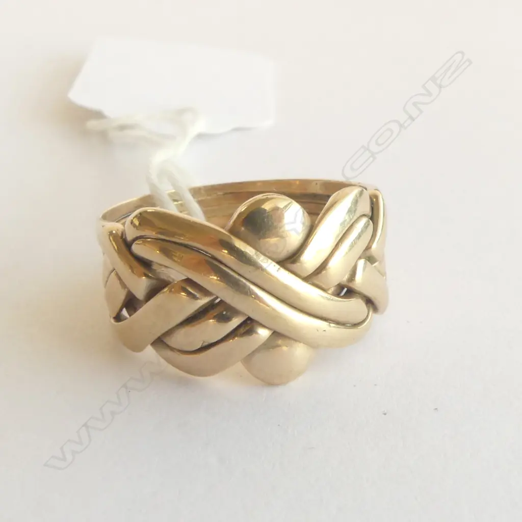 9ct PUZZLE STYLE RING, STAMPED 'BOND', 7.2gm SIZE T Image 1++