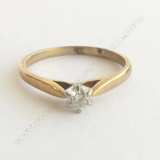 9CT Y/G SOLITARE DIAMOND RING WITH VALUATION 0.15ct  SIZE N