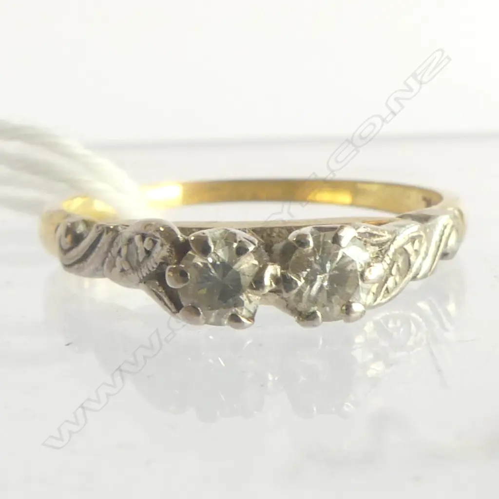18CT GOLD 2 STONE DIAMOND RING 2.1GMS SIZE L1/2 Image 1++