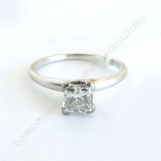 14CT WHITE GOLD DIAMOND SOLITAIRE RING - 0.64ct PRINCESS CUT COLOUR G CLARITY SI1 size K1/2