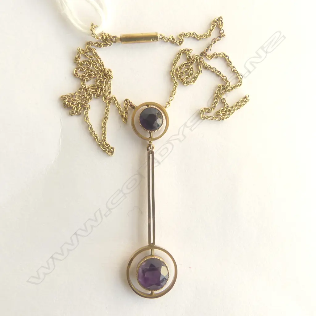 9CT GOLD  VINTAGE DECO AMETHYST PENDANT NECKLACE  Image 1++